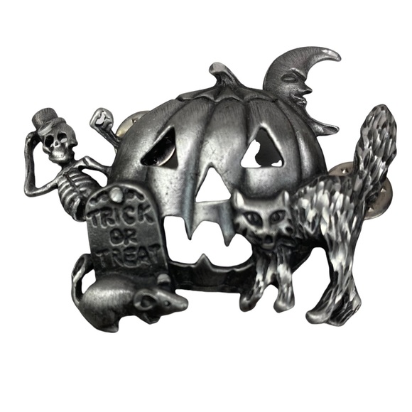 Halloween Pin Pumpkin Cat Moon Skeleton Rat Trick or Treat Moon Pewter Color - Picture 5 of 6